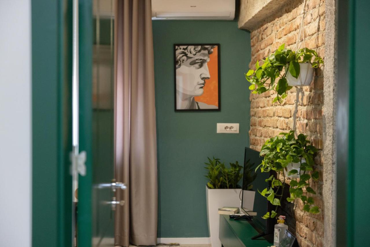 Three Doors Apartments, Kiwi 1+1 Apartment Tirana Exterior photo
